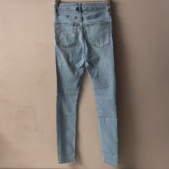 Forever 21 Light Wash Blue High Waisted Knee-Slit Skinny Jeans Size 27 EUC - Picture 12 of 12